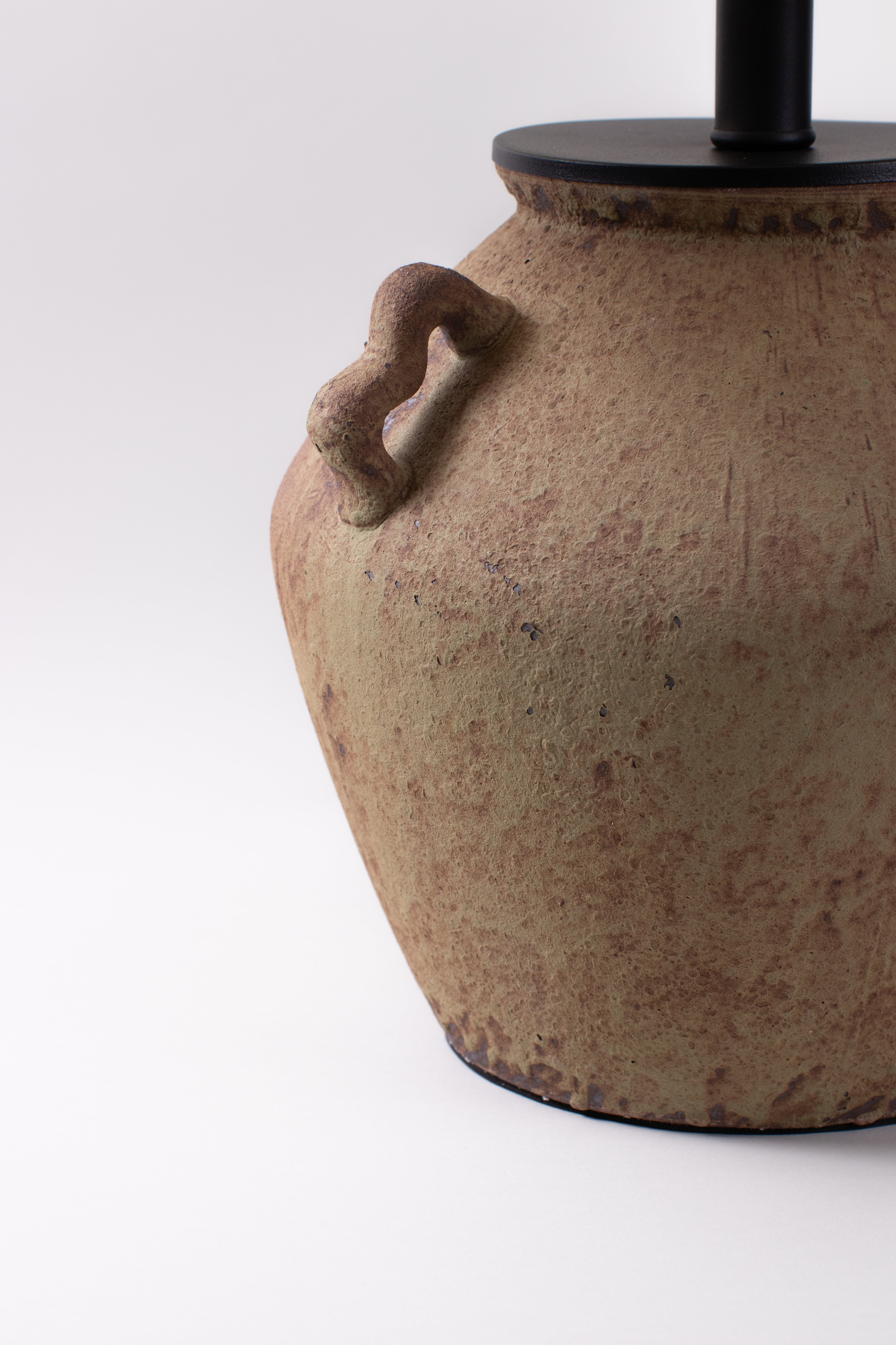 The Terra Loop Table Lamp