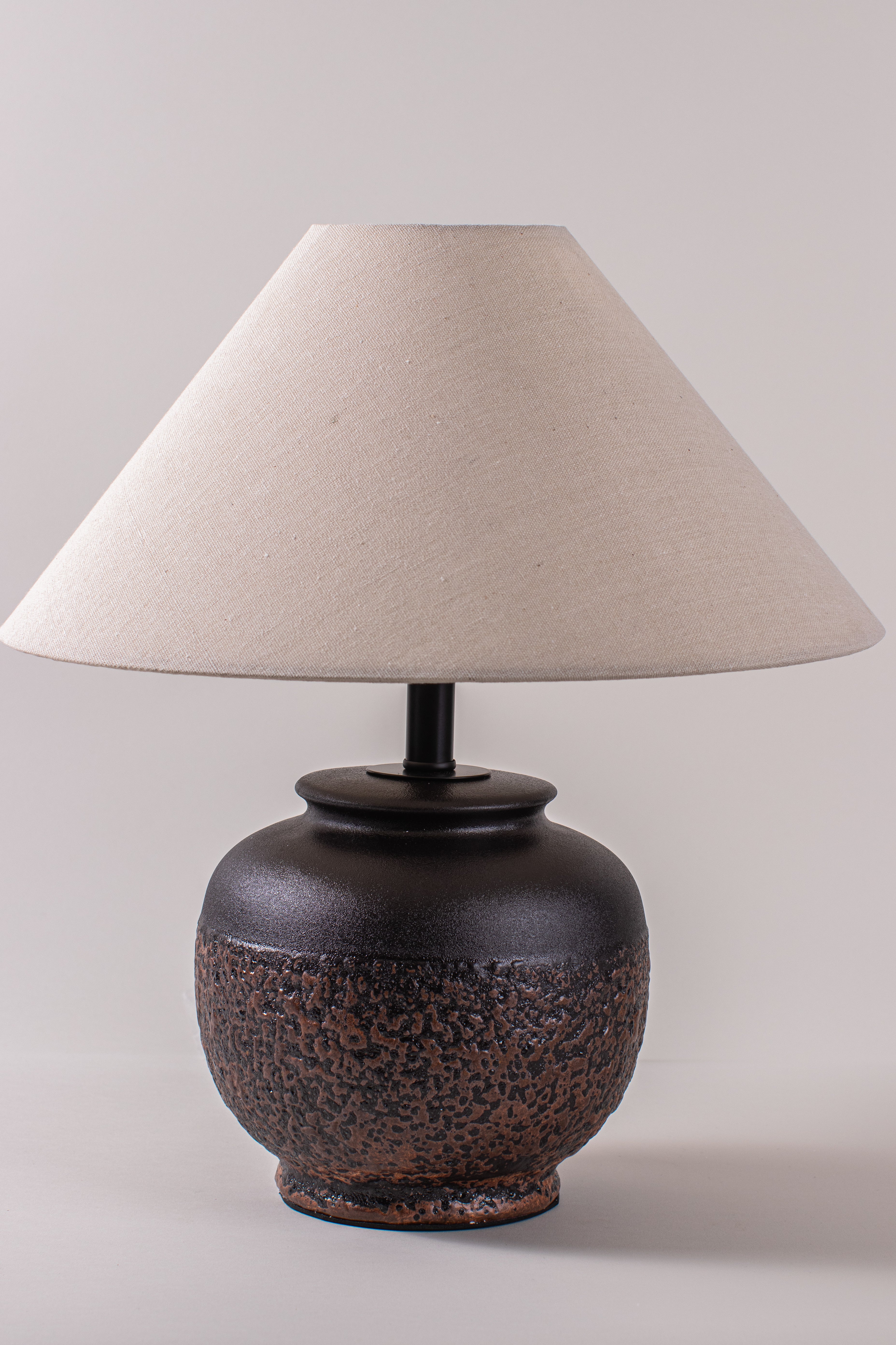 Mesa Textured Ceramic Lamp