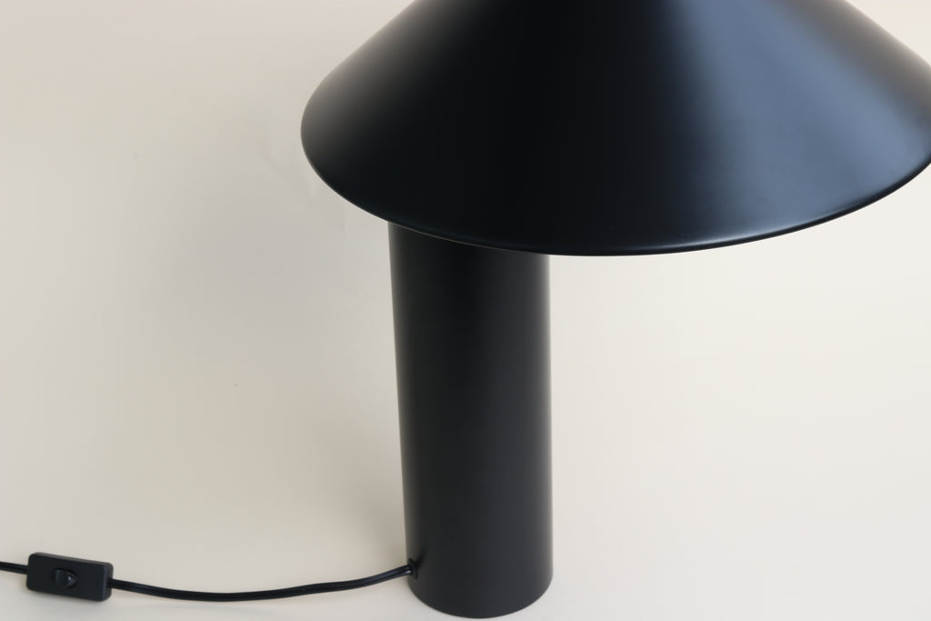 Arlanda Metal Table Lamp