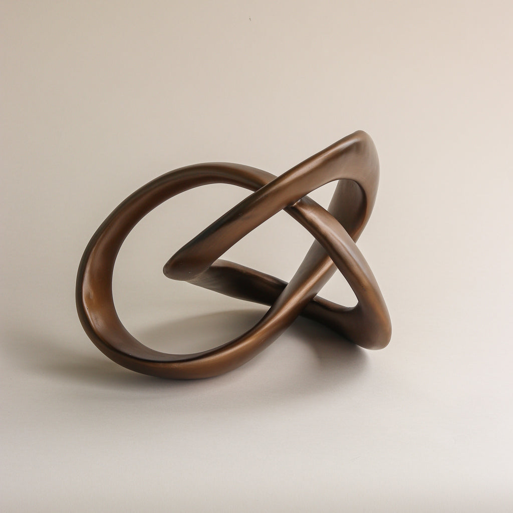 Jada Bronze Abstract Knot Sculpture – Modern Decorative Accent