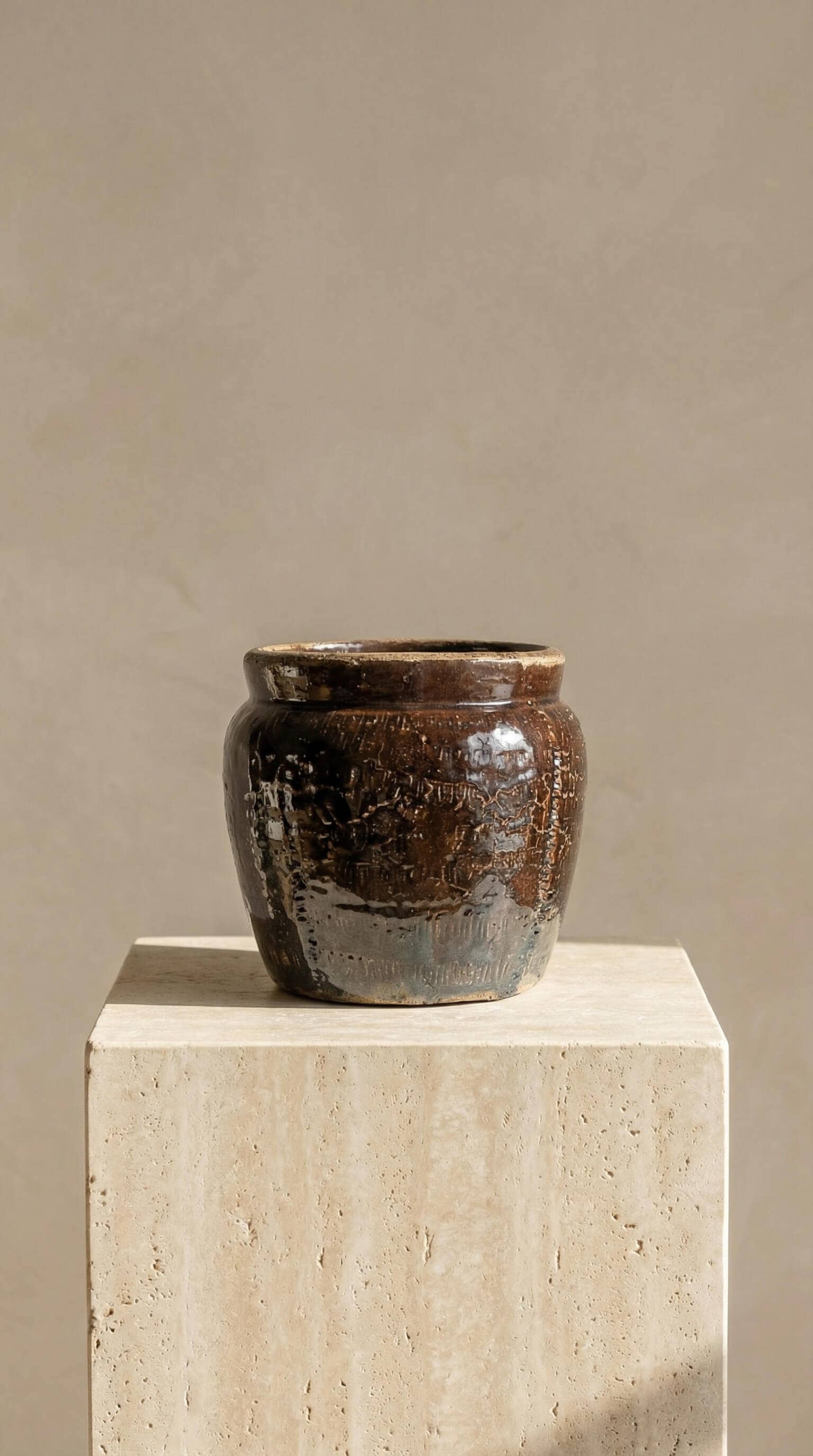 The Varenne Vintage Inspired Pot