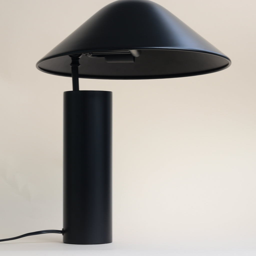 Arlanda Metal Table Lamp