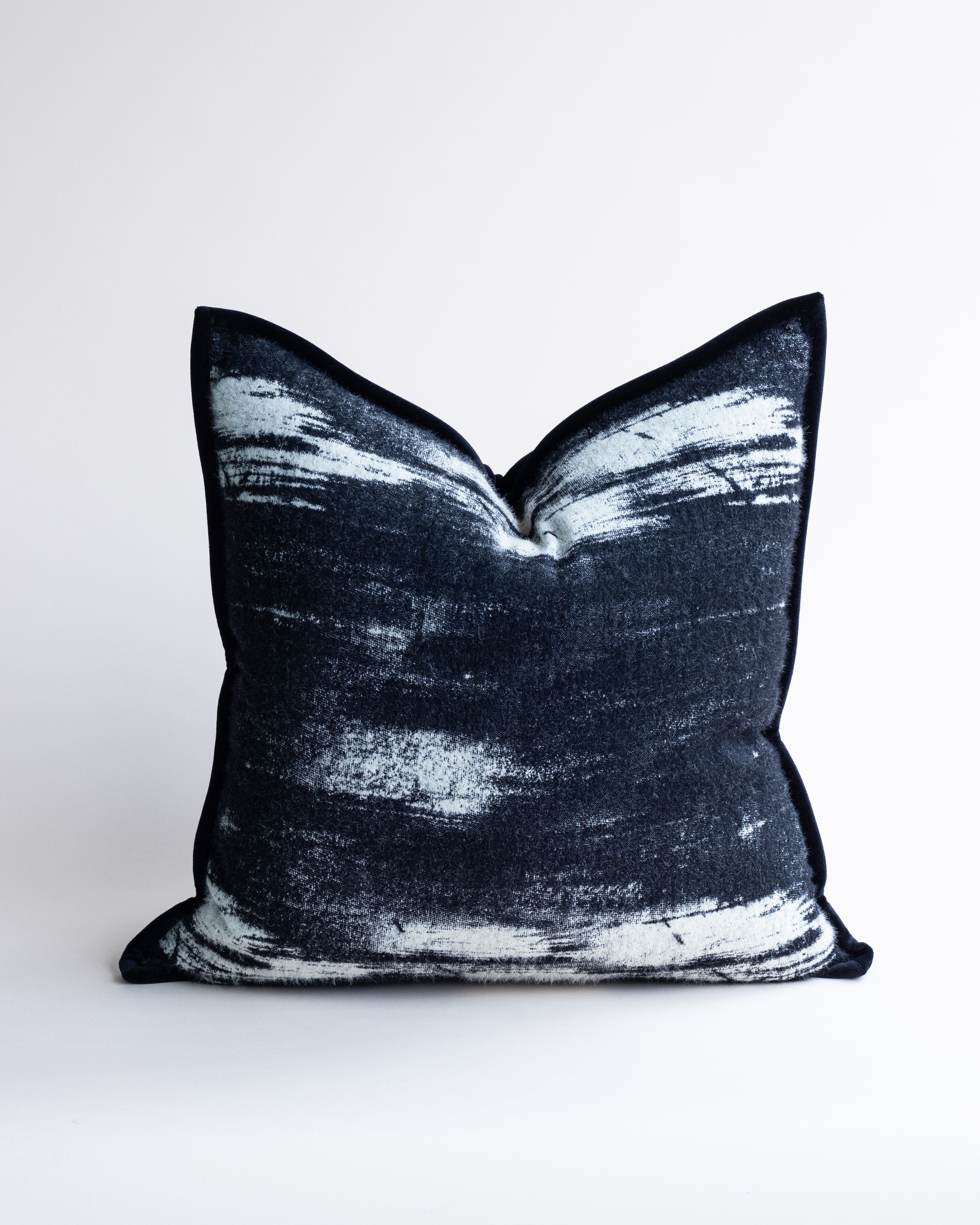 Maya 20" inch Throw Pillow cover